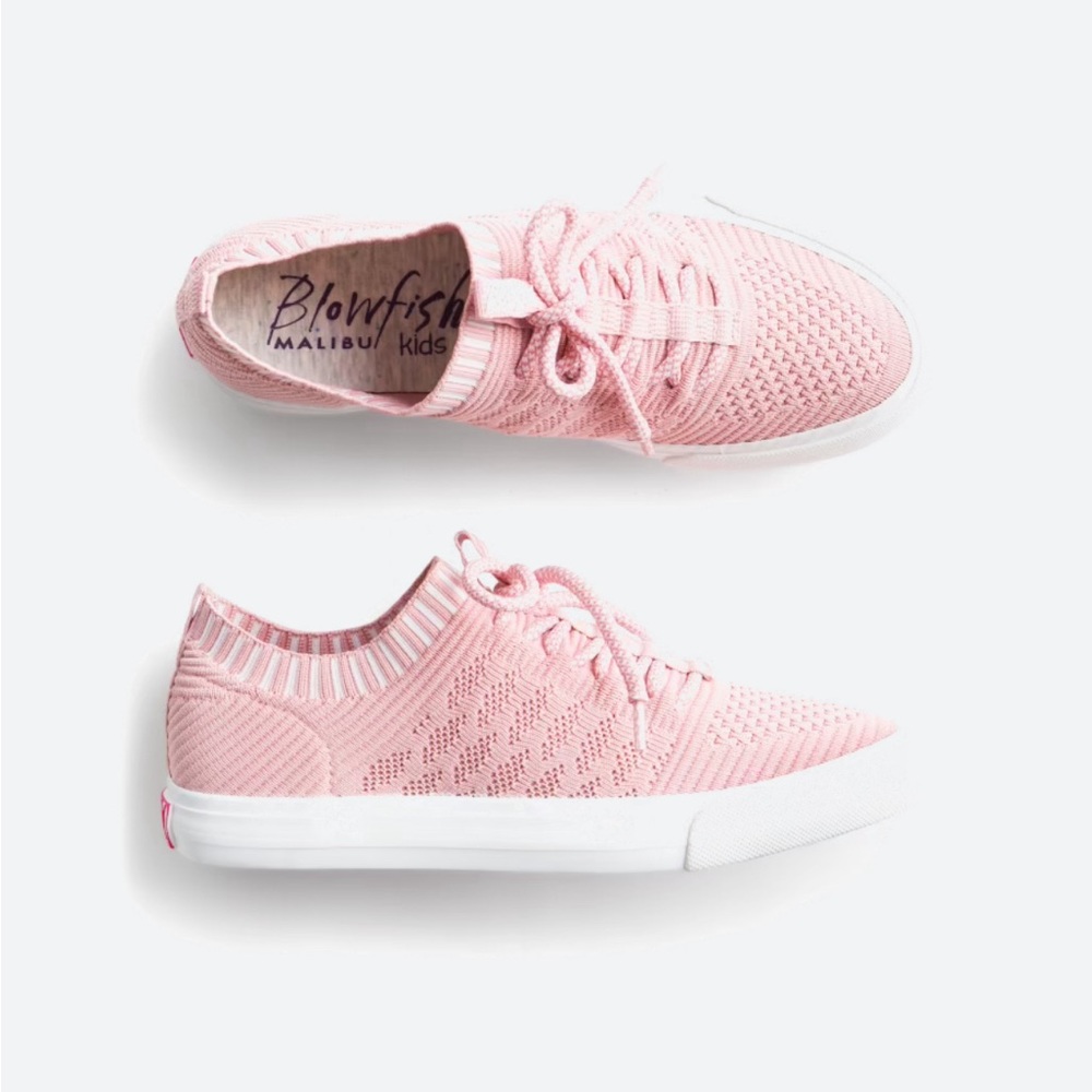 Girl’s shoes